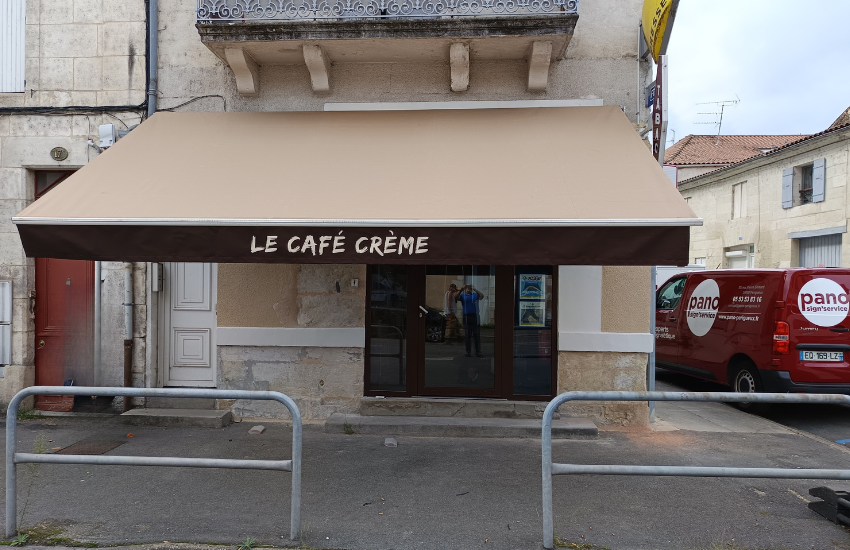 Image d'un store banne